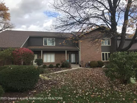 1326 Chartwell Carriage Way N, East Lansing, MI 48823