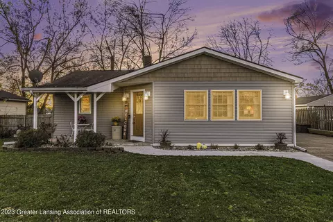 116 S Nelson St, Potterville, MI 48876