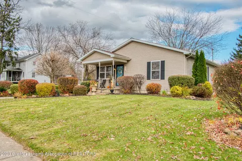 106 Morrice Rd, Morrice, MI 48857