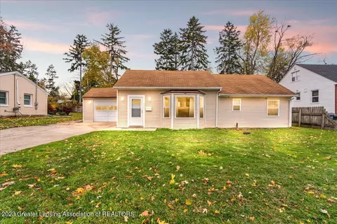 130 Northlawn Ave, East Lansing, MI 48823
