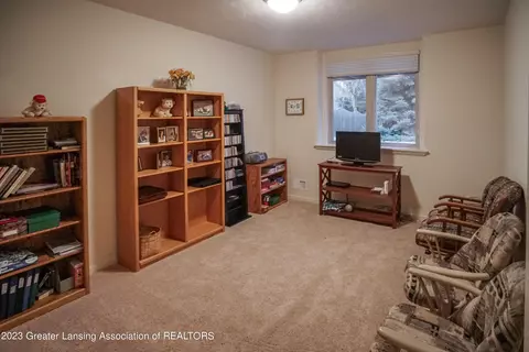 7864 Ashbrook Dr, Haslett, MI 48840 photo 44