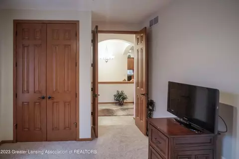 7864 Ashbrook Dr, Haslett, MI 48840 photo 35