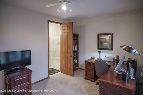 7864 Ashbrook Dr, Haslett, MI 48840 photo 36