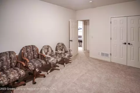 7864 Ashbrook Dr, Haslett, MI 48840 photo 46