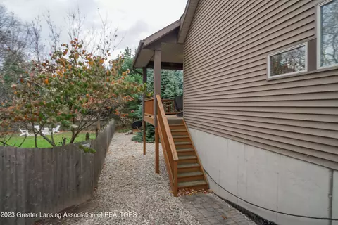 7864 Ashbrook Dr, Haslett, MI 48840 photo 65