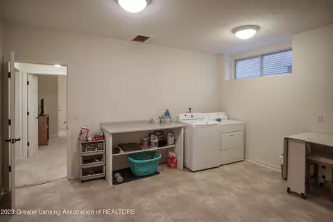 7864 Ashbrook Dr, Haslett, MI 48840 photo 56