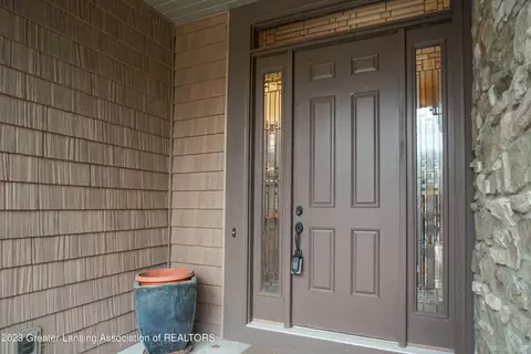 7864 Ashbrook Dr, Haslett, MI 48840 photo 5
