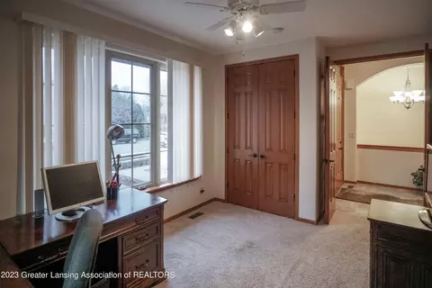 7864 Ashbrook Dr, Haslett, MI 48840 photo 34