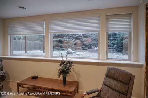 7864 Ashbrook Dr, Haslett, MI 48840 photo 41