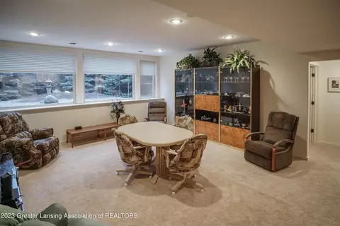 7864 Ashbrook Dr, Haslett, MI 48840 photo 43