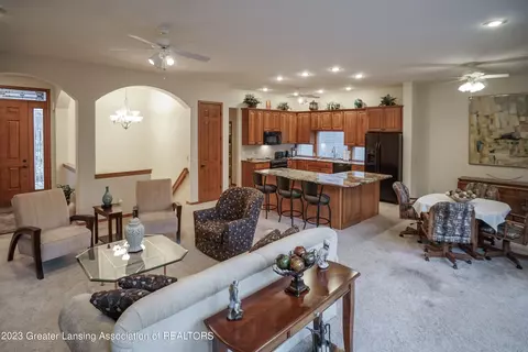 7864 Ashbrook Dr, Haslett, MI 48840 photo 13