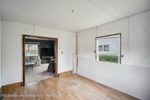 1116 Hamlin Pl, Jackson, MI 49201 photo 9