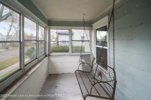 1116 Hamlin Pl, Jackson, MI 49201 photo 2