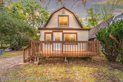 1241 S Holmes St, Lansing, MI 48912
