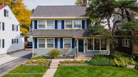 606 Bartlett St, Lansing, MI 48915