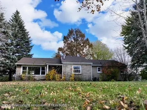 13013 Turner Rd, Dewitt, MI 48820