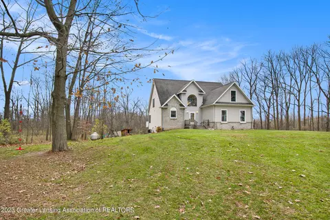 7760 Linton Rd, Saint Johns, MI 48879