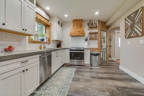 12420 S Wacousta Rd, Eagle, MI 48822 photo 8