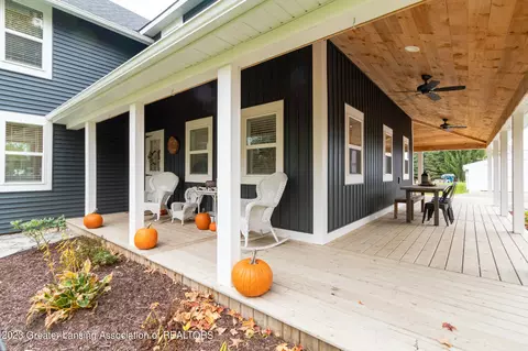 12420 S Wacousta Rd, Eagle, MI 48822 photo 4