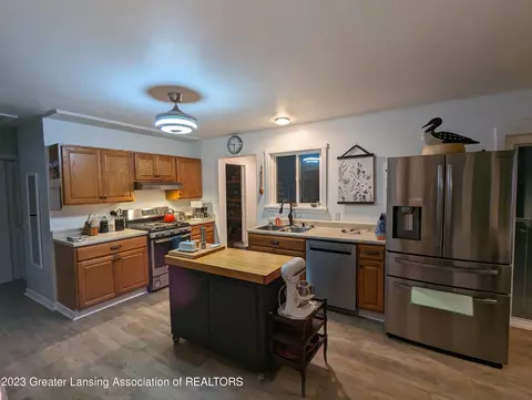 5175 Sleight Rd, Bath, MI 48808 photo 3
