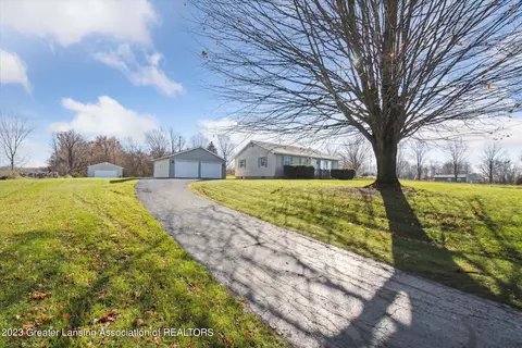 4513 Wright Rd, Leslie, MI 49251 photo 2