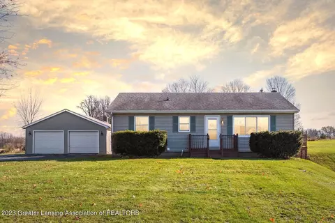 4513 Wright Rd, Leslie, MI 49251