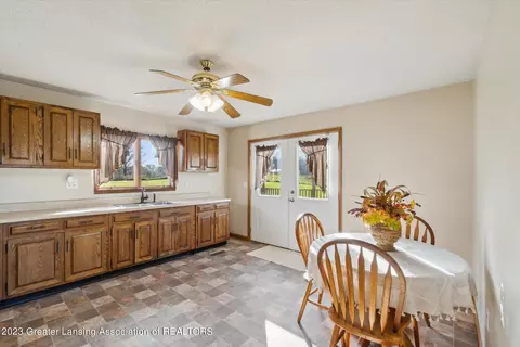 4513 Wright Rd, Leslie, MI 49251 photo 9