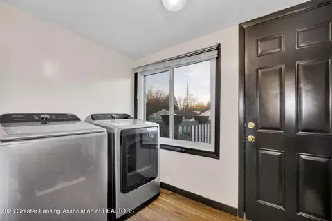 215 E Rouse St, Lansing, MI 48910 photo 18
