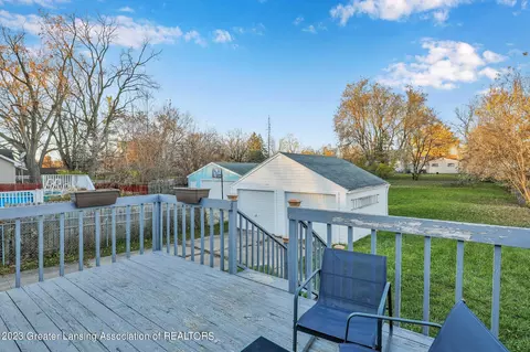 215 E Rouse St, Lansing, MI 48910 photo 23