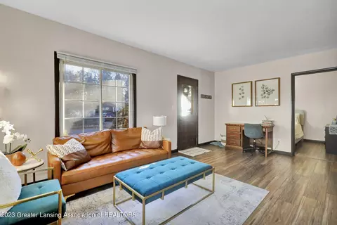 215 E Rouse St, Lansing, MI 48910 photo 6