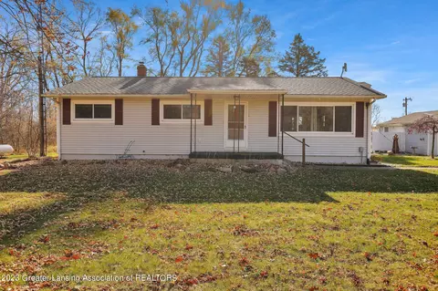 859 W Fitchburg Rd, Leslie, MI 49251