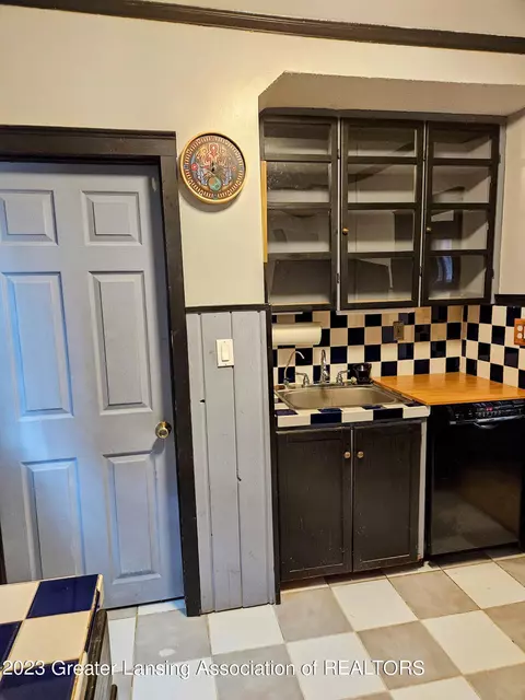 1512 E Cesar Chavez Ave, Lansing, MI 48906 photo 9