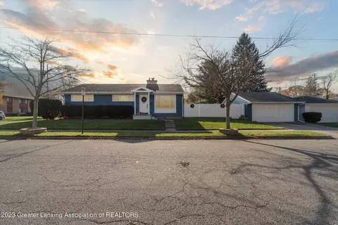 214 Lincoln Ave, Lansing, MI 48910