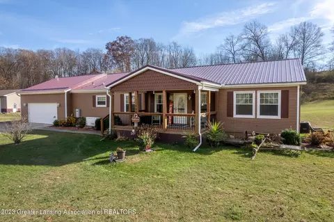 11905 W Island Rd, Fowler, MI 48835