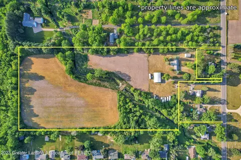 5765 N Canal Rd, Dimondale, MI 48821 photo 4