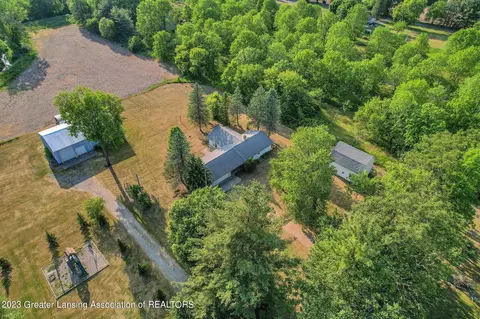 5765 N Canal Rd, Dimondale, MI 48821 photo 7
