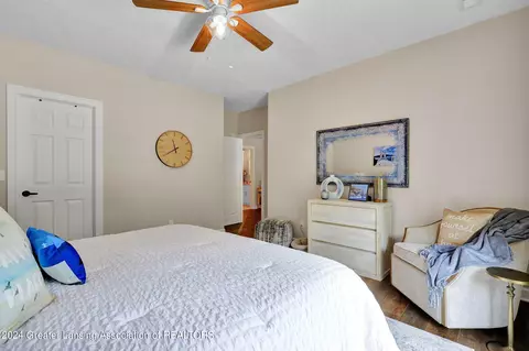 Bedroom - 406 W Spring Meadows Ln, Dewitt, MI 48820 photo 2 of 6