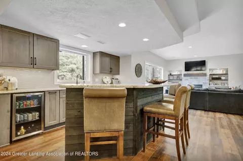 Kitchen - 406 W Spring Meadows Ln, Dewitt, MI 48820 photo 3 of 9