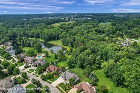 View/Area - 406 W Spring Meadows Ln, Dewitt, MI 48820 photo 2 of 6