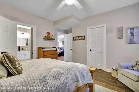 Bedroom - 406 W Spring Meadows Ln, Dewitt, MI 48820 photo 4 of 6
