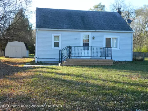 6211 Porter Ave, East Lansing, MI 48823
