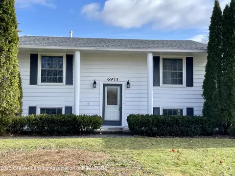 6973 Vernson Dr, Lansing, MI 48911