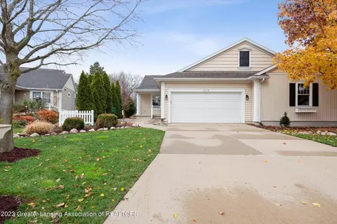4176 Hamlet Cv #15, Bath, MI 48808 photo 2