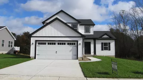 2211 Guernsey Dr, Charlotte, MI 48813