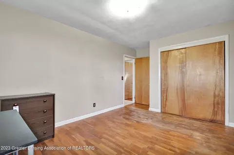 1389 Mayfield Dr, Lansing, MI 48906 photo 16