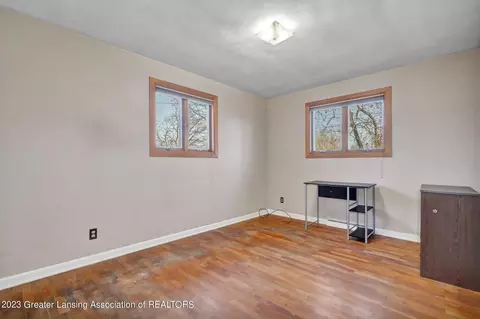 1389 Mayfield Dr, Lansing, MI 48906 photo 15