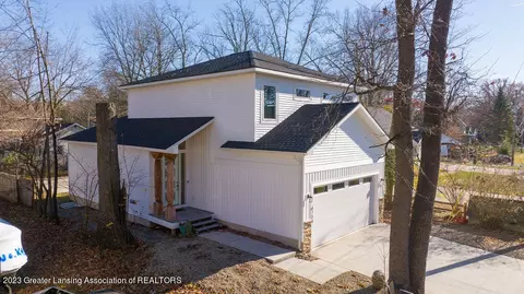 6158 Cottage Dr, Haslett, MI 48840