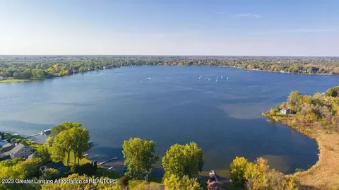 6158 Cottage Dr, Haslett, MI 48840 photo 7