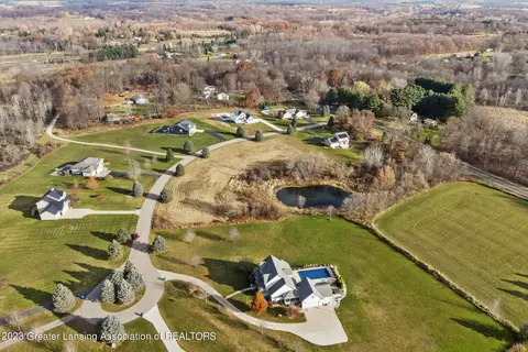 3 Ryon Dr, Olivet, MI 49076 photo 3