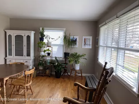4901 Alpha St, Lansing, MI 48910 photo 6